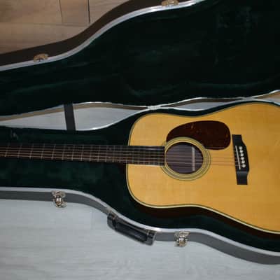 Martin HD-28 2022 - Natural Gloss image 3