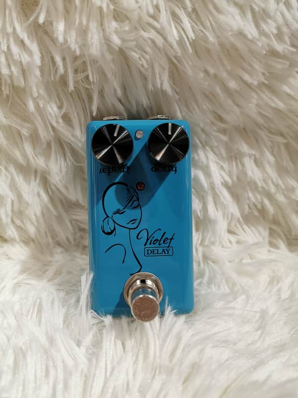 Red Witch Seven Sisters Violet Delay | Reverb