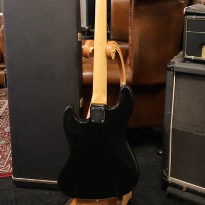 Fender 1972 Jazzbass Black with 60s Case image 4