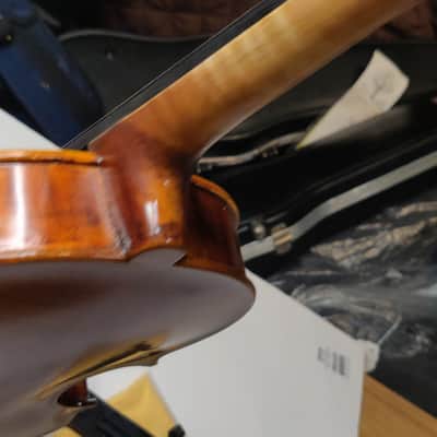 4/4 Advanced to Professional Level Violin Featuring Aged 7 Years+ Select Solid Spruce Top Highly Flamed One-Piece Maple Back and Sides, Real Ebony Components, Brazilwood Bows, Hand-Rubbed... image 14