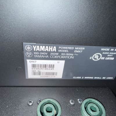 Yamaha EMX7 12 Channel 1400-Watt Powered Analog Mixer 2017 - Present - Black image 11