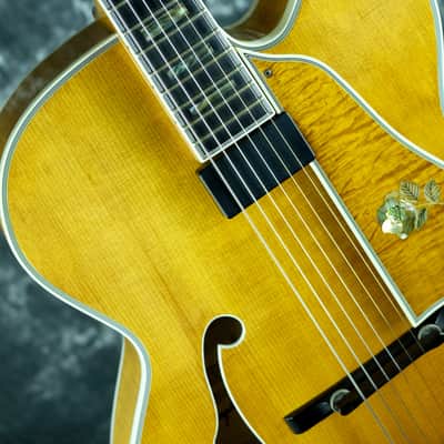 Heritage Johnny Smith Rose w/ Rose Pick Guard 1998 Amber image 9