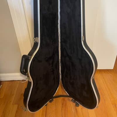Fender Red Label Molded Vintage Chainsaw Case Stratocaster/Telecaster 1990s 1990s - Black image 6