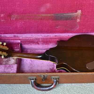 Vintage 1957 Gibson EM-200 solidbody electric florentine mandolin image 5