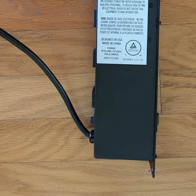 Furman M-8X AR Merit Series 15A Voltage Regulator 2010s - Black image 1