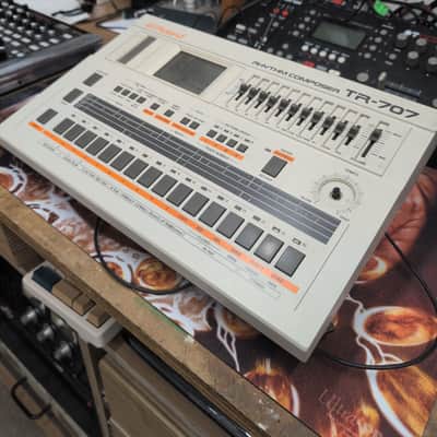 Roland TR-707 Rhythm Composer 1985 - White image 1
