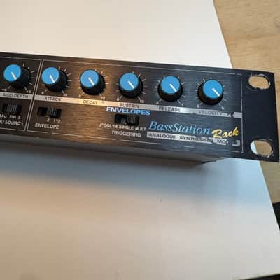 Novation Bass Station Rack Monophonic Synthesizer 1994 - Black Analog Synth MIDI CV Converter Vintage image 12