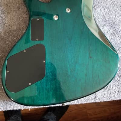 Washburn XB-500 5-string Bass image 2