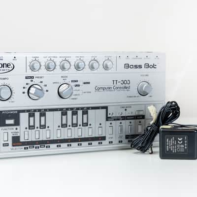 Cyclone Analogic Bass Bot TT-303 (Used) image 3