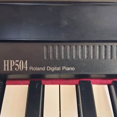 Roland HP504 88-Key Digital piano Black image 8