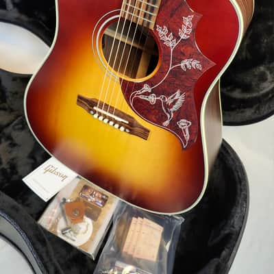 Mint Gibson Hummingbird Studio Rosewood Acoustic Electric Guitar, Satin Rosewood Burst, W/Case 2025 image 4