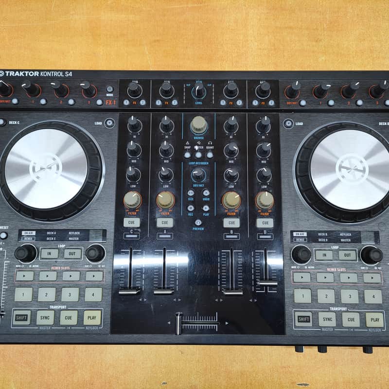 2010s Native Instruments Traktor Kontrol S4 MK2 Black
