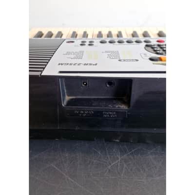 Yamaha PSR-225GM - Musical Keyboards - Good w/ Power Supply image 12