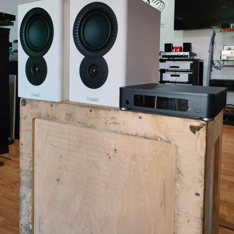 2023 Mission LX CONNECT WIRELESS White