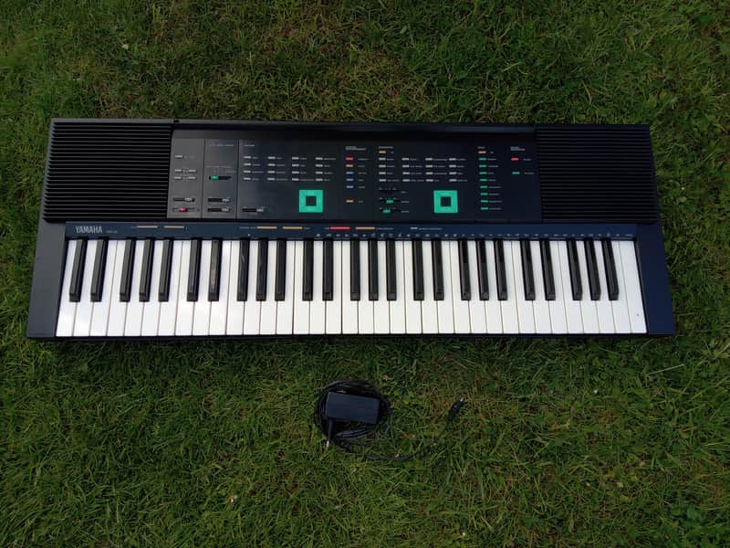 Yamaha PSR-80 1980s black image 1