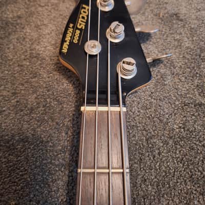 Kramer Focus 8000 Explorer Bass Left Handed image 7
