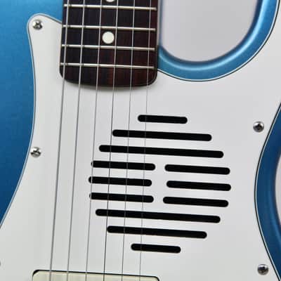 Fender Japan ST-CHAMP10 1997-1999 MIJ Lake Placid Blue (LPB)  Built-In Amp Mustang-Scale Mini Strat w/ Original Bag & Arm image 4