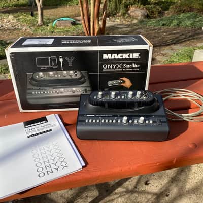 Mackie Onyx Satellite FireWire Audio Interface with Base Station 2006 - 2009 - Dark Gray image 1