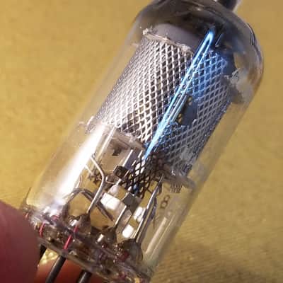Amperex EF86 AT1000 TESTED Vacuum Tube selected yellow tip Mazda 6267 pentode 1960-1972 image 9