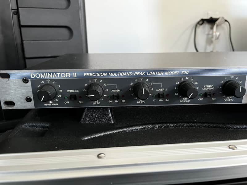 Aphex Dominator II 720 Stereo Multiband Compressor image 1