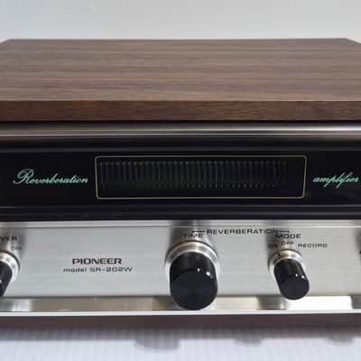 Pioneer SR-202W Reverb Amplifier 1971 - 1977 - Silver with Wood Sides image 1