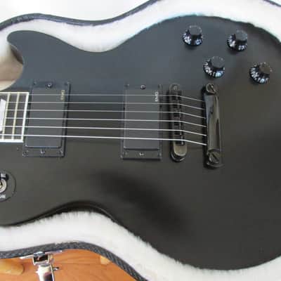 2007 Gibson Les Paul Studio Limited Run Guitar of the Week # 20 Satin Ebony Finish  EMG's  Ebony FB image 1