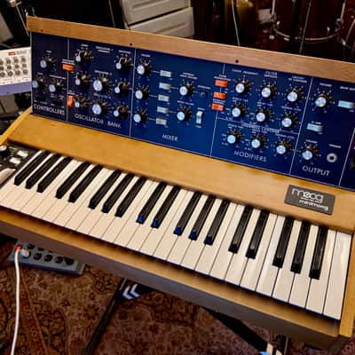 Moog Minimoog Model D Reissue 44-Key Monophonic Synthesizer (2016) 2016 - 2017 - Black / Wood image 1