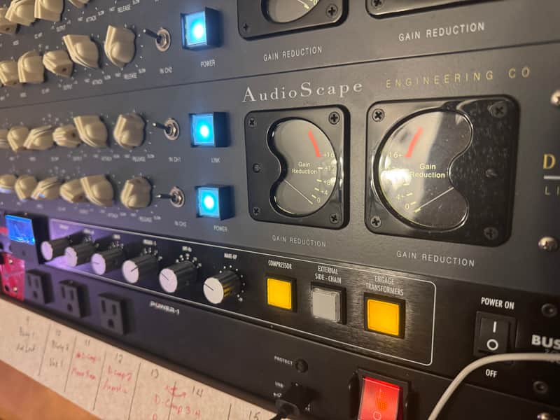 AudioScape Engineering Co. DC-101 D-COMP 2-Channel Limiter / Compressor 2018 - 2021 - Green image 1