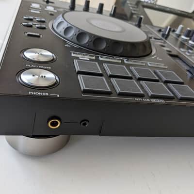 Pion-eer XDJ-RX2 - DJ Controller - Boxed - Great Condition image 4