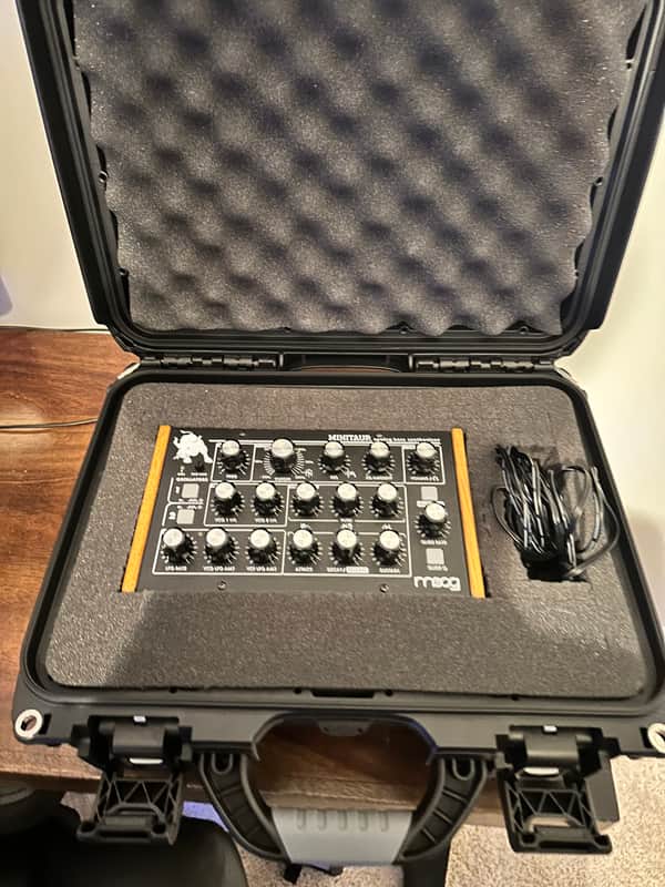Moog Minitaur Rev2 With Titan Case
