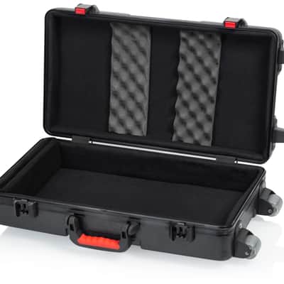 Gator Cases ATA Style Case for the Line 6 Helix Multi-FX Floor Processor with Wheels (GHELIXFLOOR) image 4
