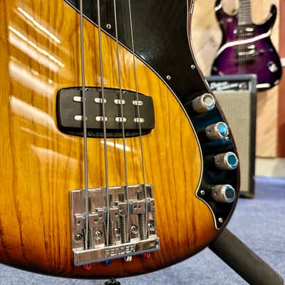 Fender American Deluxe Dimension Bass IV 2014 - 2016 - Cayenne Burst image 5