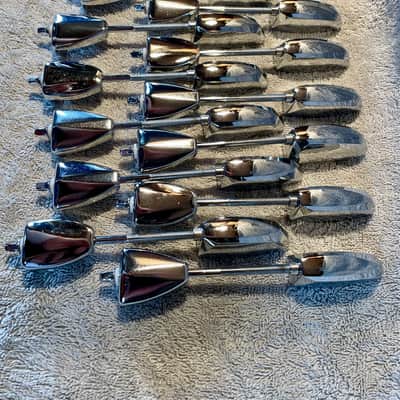 Pearl Bass Drum Claws, Lugs, and Tension Rods (16 pcs) image 3