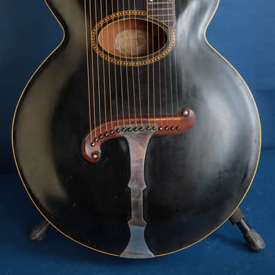 Gibson U-Style Harp Guitar / 1908 / The Shape of Things to Come? image 4