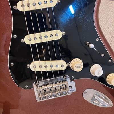 Fender Deluxe Roadhouse Stratocaster with Maple Fretboard 2016 - 2021 - Classic Copper image 4