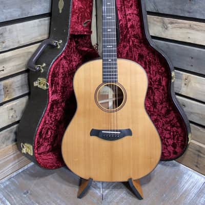 Used (2021) Taylor Builder's Edition 517 Left-Handed Acoustic Guitar with Western Floral Hardshell Case image 11
