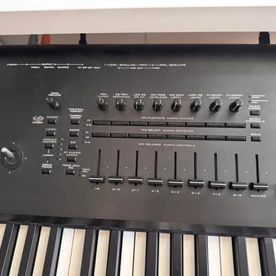 Korg Kronos X Music Workstation 88 Keys 2010s - Black  - With Gator GK-88 Lightweight 88-Note Keyboard Case with Wheels image 4