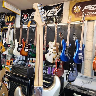 Fender Stratocaster Diamond Finish image 5