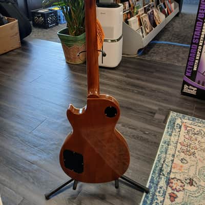 Gibson 2021 Les Paul Standard Goldtop image 2