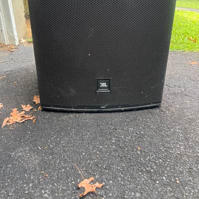 JBL EON718S 1500-Watt Powered Subwoofer 2021 - Present - Black image 3