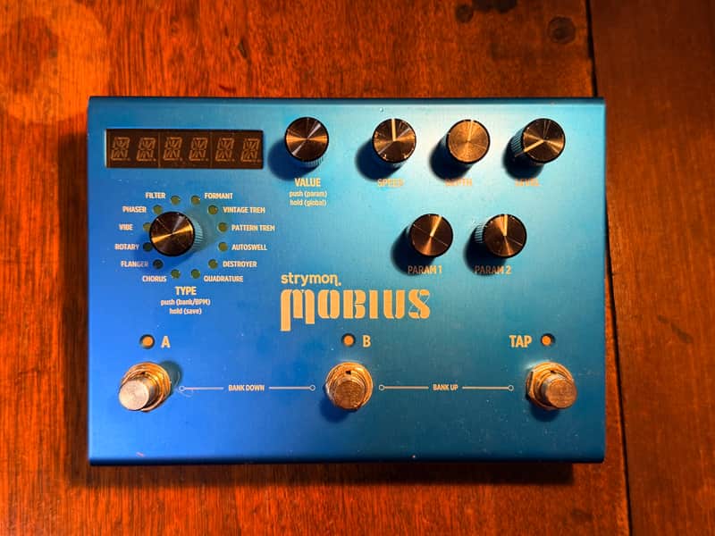 Strymon Mobius