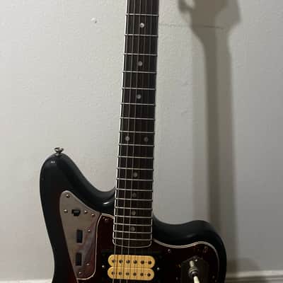 Fender Kurt Cobain Road Worn Jaguar 2011- 3-Color Sunburst image 5