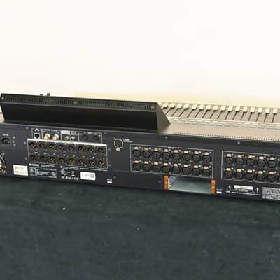 Yamaha LS9-32 32-Input Digital Mixing Console CG01VLQ image 8