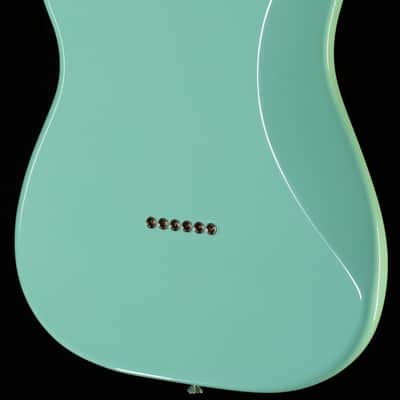 Fender Limited Edition Tom DeLonge Stratocaster Rosewood Fingerboard Surf Green (345) image 2
