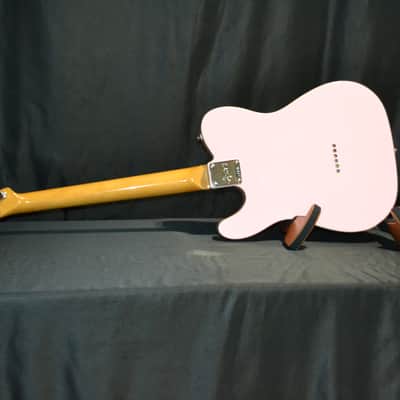 Squier FSR Classic Vibe '60s Custom Esquire - Shell Pink image 9