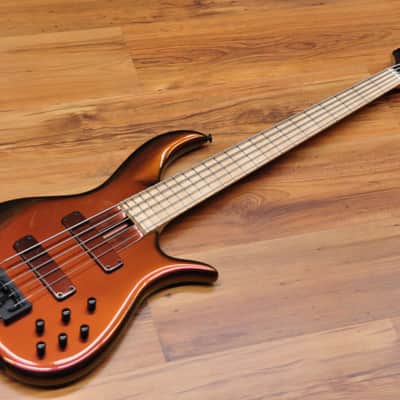 F Bass BN 5 - Colour Shift image 3