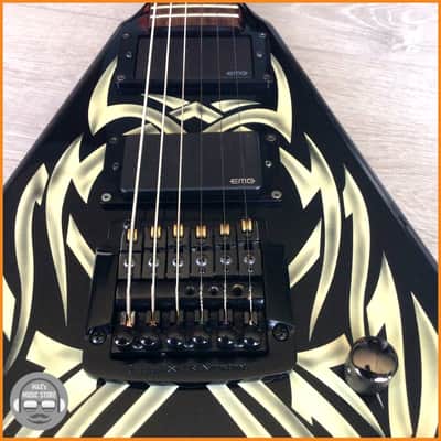 BC Rich KKV Tribal Kerry King Signature Flying V – EMG Pickups – Kahler Bridge – Strap Locks - 2010 image 5