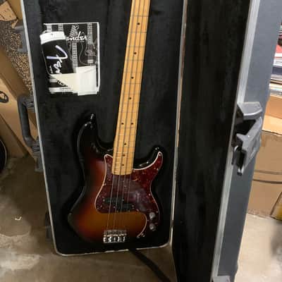 Fender American Standard Precision Bass with Maple Fretboard 2008 - 2016 - 3-Color Sunburst image 11