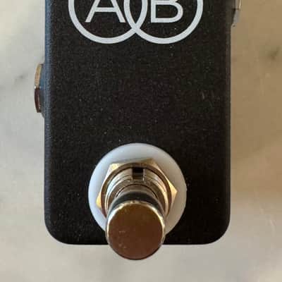 JHS Mini A/B Switch 2012 - Present - Various image 1