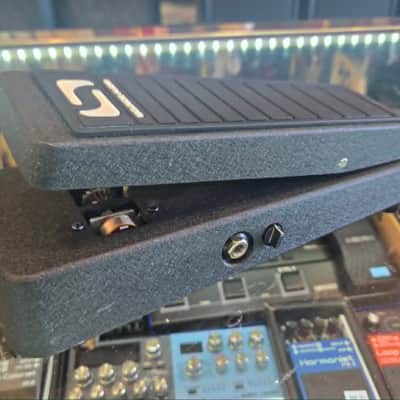 Source Audio SA161 Dual Expression Pedal 2012 - Black image 2